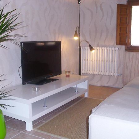 Casa Rural Con Jacuzzi Taberna Del Tio Pedro Cabanas de Polendos Ngoại thất bức ảnh