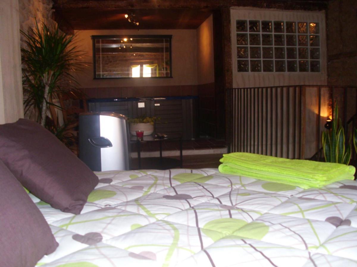 Casa Rural Con Jacuzzi Taberna Del Tio Pedro Cabanas de Polendos Ngoại thất bức ảnh